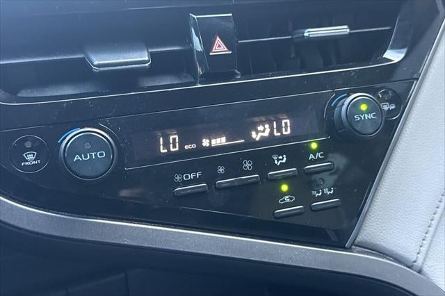 2021 Toyota Camry Hybrid SE