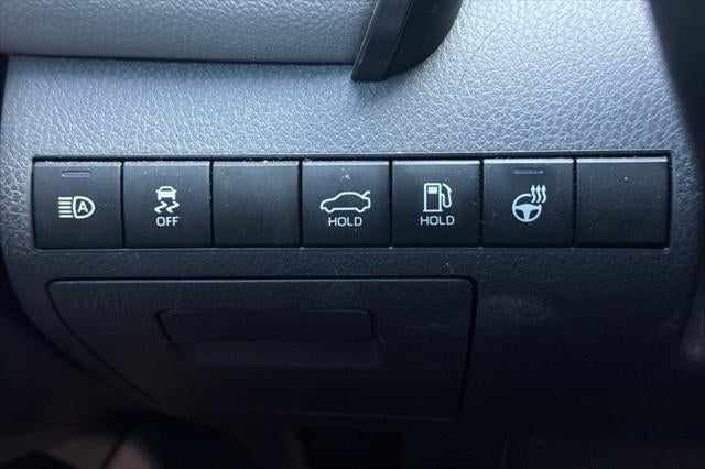 2021 Toyota Camry Hybrid SE
