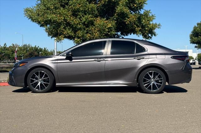 2021 Toyota Camry Hybrid SE