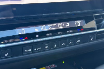 2025 Toyota Sienna XSE 7 Passenger