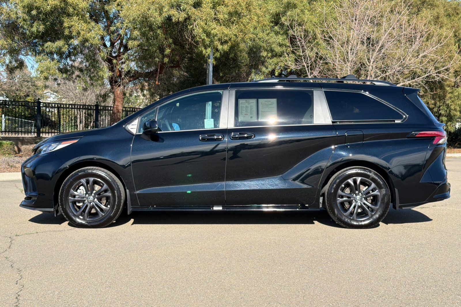 2025 Toyota Sienna XSE 7 Passenger