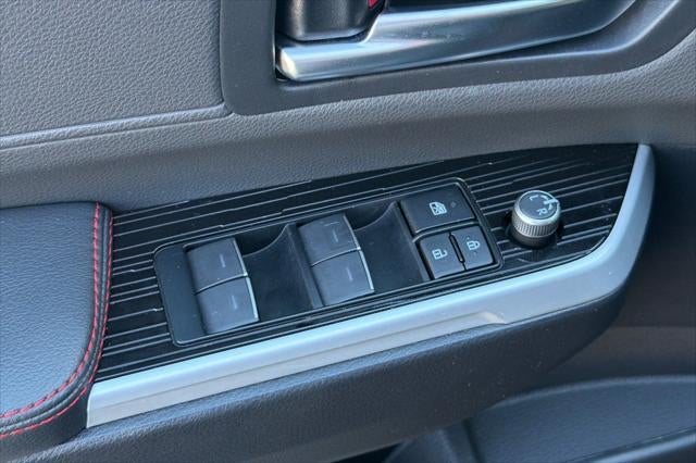 2025 Toyota Sienna XSE 7 Passenger