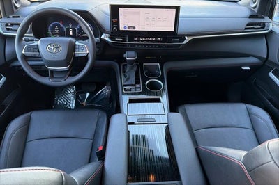 2025 Toyota Sienna XSE 7 Passenger