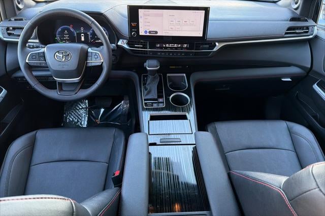 2025 Toyota Sienna XSE 7 Passenger