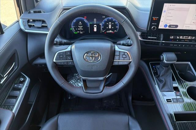 2025 Toyota Sienna XSE 7 Passenger