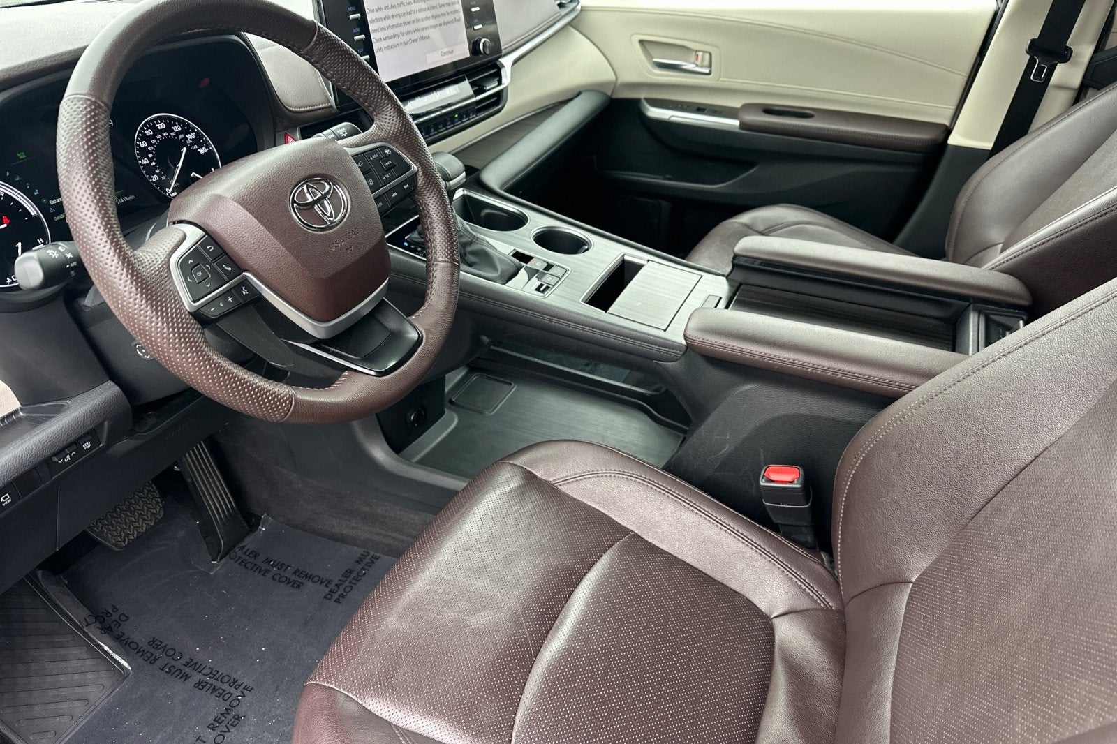 2023 Toyota Sienna Platinum 7 Passenger