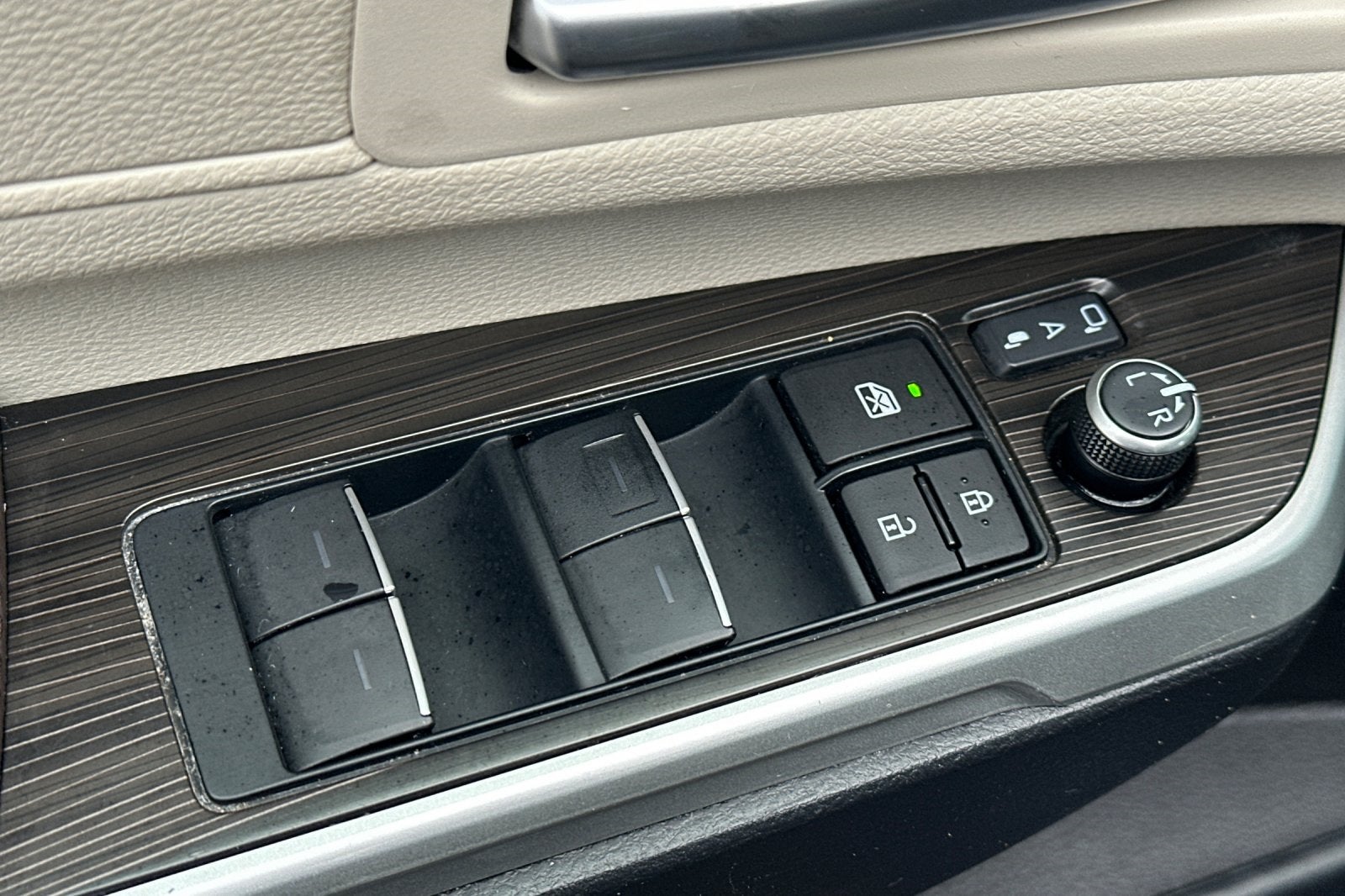 2023 Toyota Sienna Platinum 7 Passenger