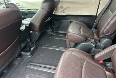2023 Toyota Sienna Platinum 7 Passenger