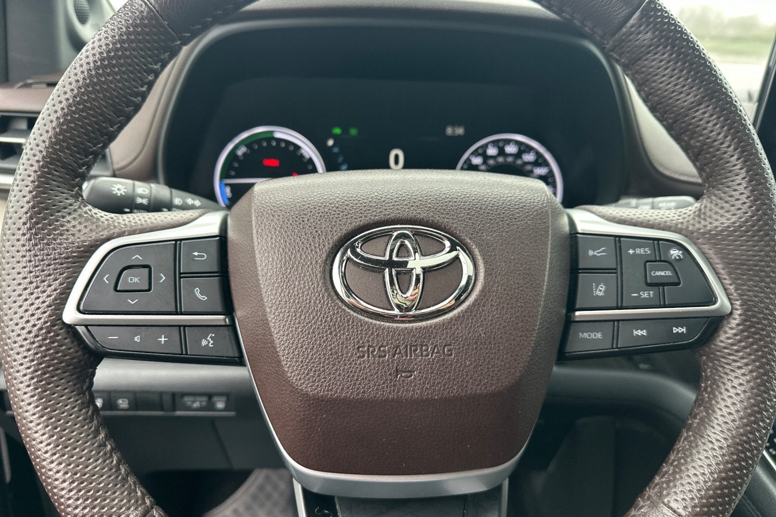 2023 Toyota Sienna Platinum 7 Passenger