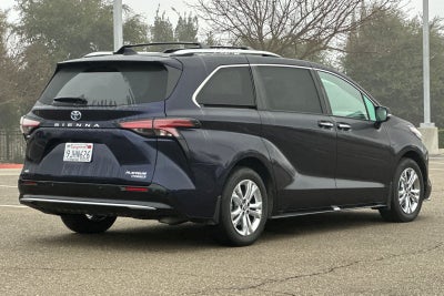 2023 Toyota Sienna Platinum 7 Passenger