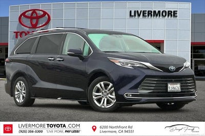 2023 Toyota Sienna Platinum 7 Passenger