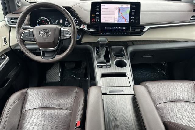 2023 Toyota Sienna Platinum 7 Passenger