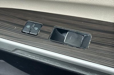 2023 Toyota Sienna Platinum 7 Passenger