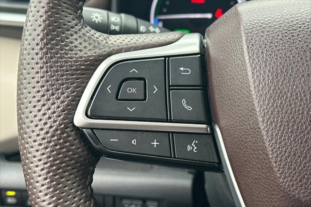 2023 Toyota Sienna Platinum 7 Passenger