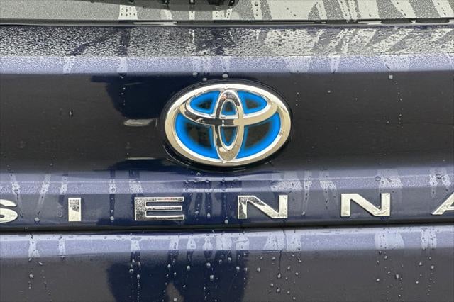 2023 Toyota Sienna Platinum 7 Passenger