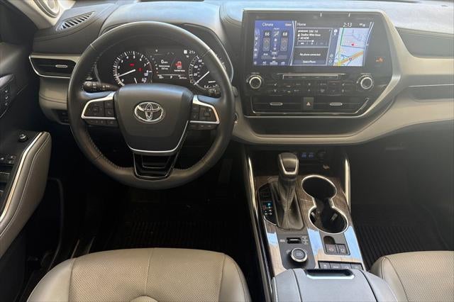2022 Toyota Highlander Platinum