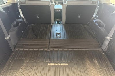 2022 Toyota Highlander Platinum