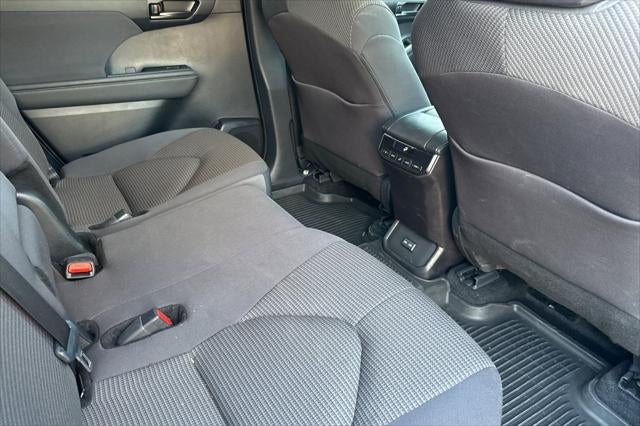 2025 Toyota Highlander LE