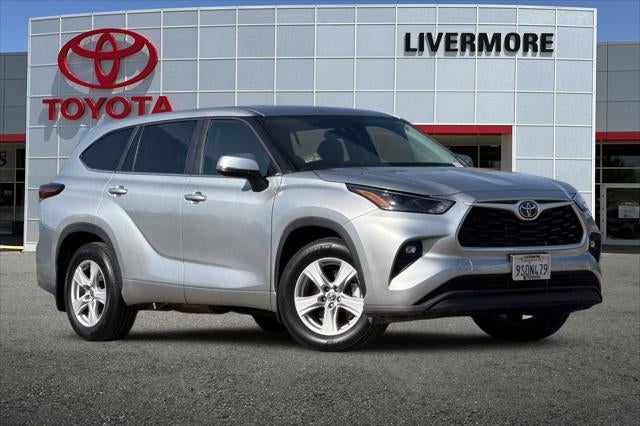2025 Toyota Highlander LE