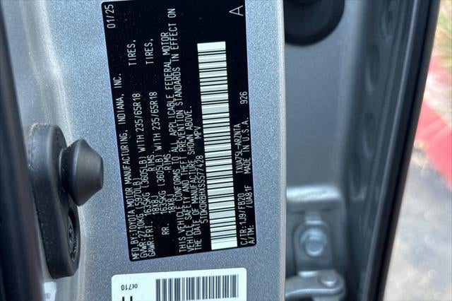 2025 Toyota Highlander LE