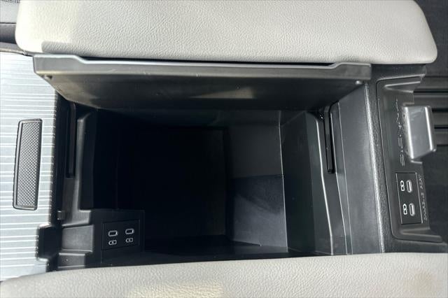 2026 Toyota Sienna LE 8 Passenger