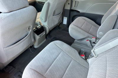 2017 Toyota Sienna LE 8 Passenger
