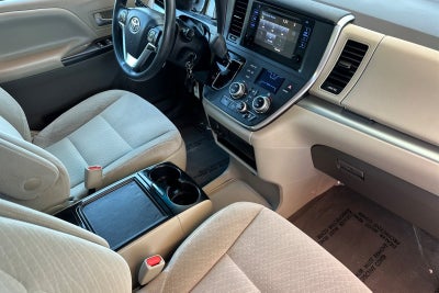 2017 Toyota Sienna LE 8 Passenger