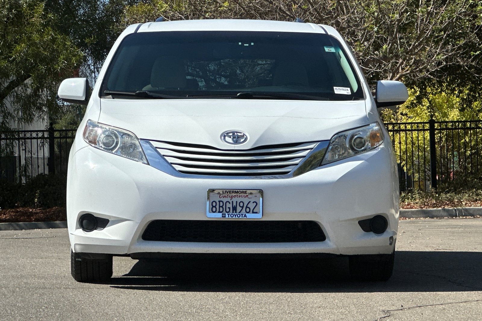 2017 Toyota Sienna LE 8 Passenger