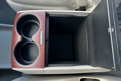 2013 Toyota Sienna XLE 8 Passenger