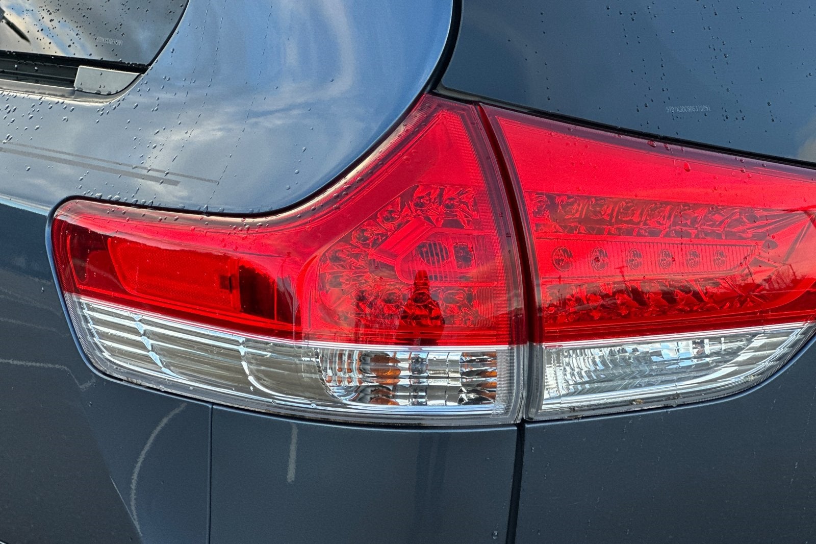 2013 Toyota Sienna XLE 8 Passenger