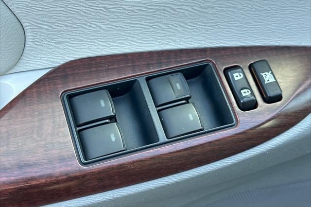 2013 Toyota Sienna XLE 8 Passenger