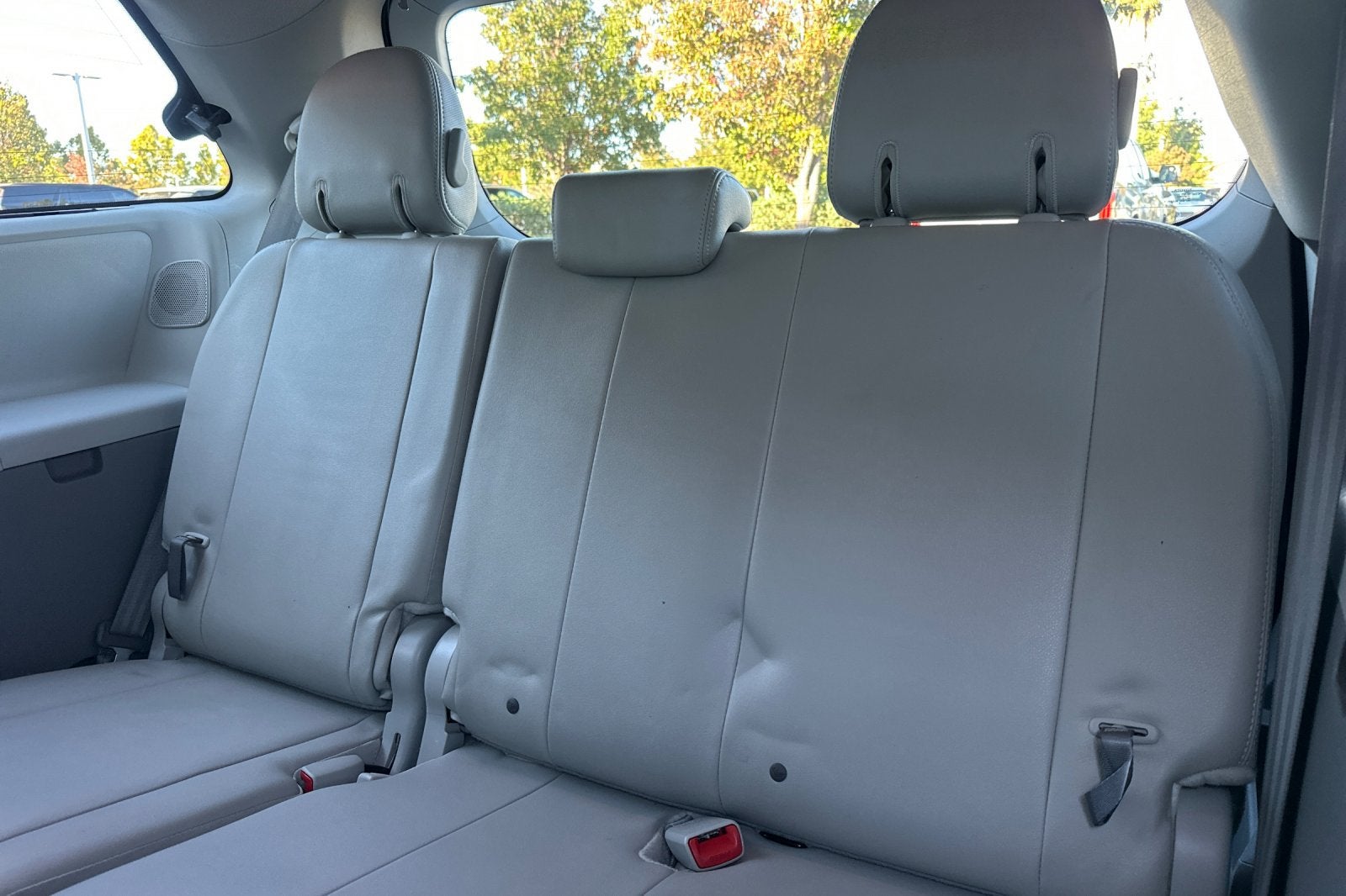 2013 Toyota Sienna XLE 8 Passenger