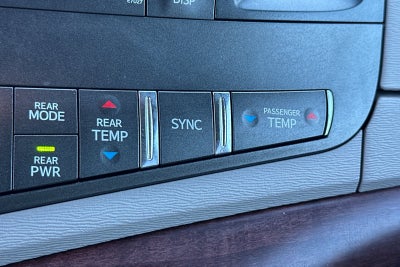 2013 Toyota Sienna XLE 8 Passenger