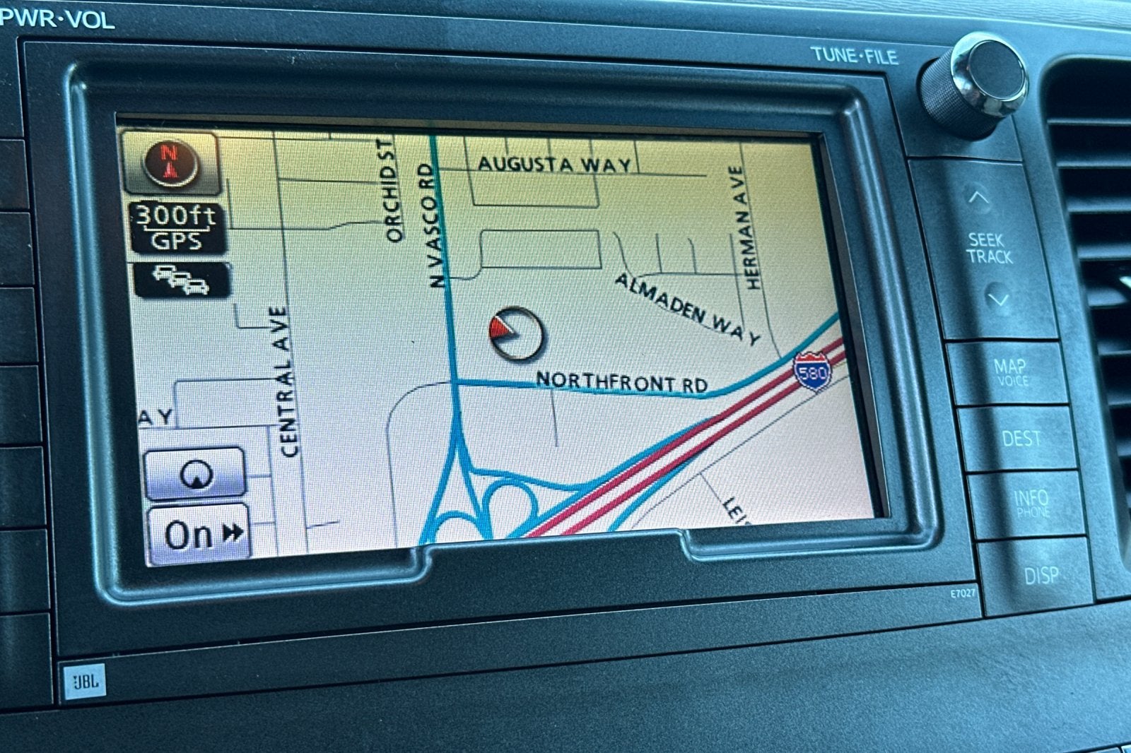 2013 Toyota Sienna XLE 8 Passenger
