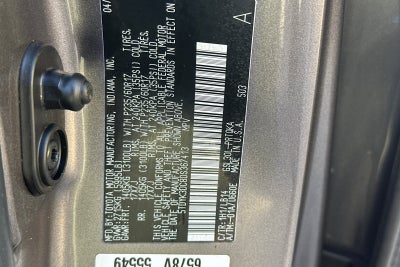 2013 Toyota Sienna XLE 8 Passenger