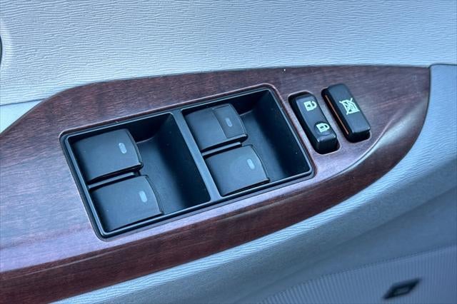 2013 Toyota Sienna XLE 8 Passenger