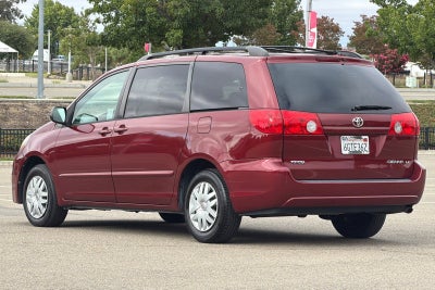 2008 Toyota Sienna LE
