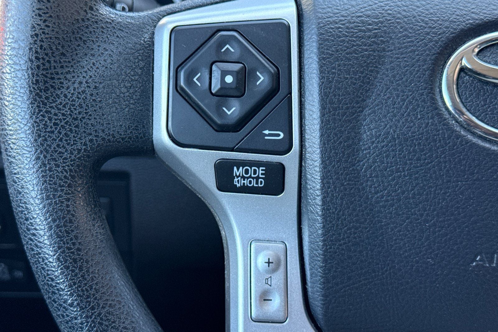 2015 Toyota Tundra SR5 5.7L V8