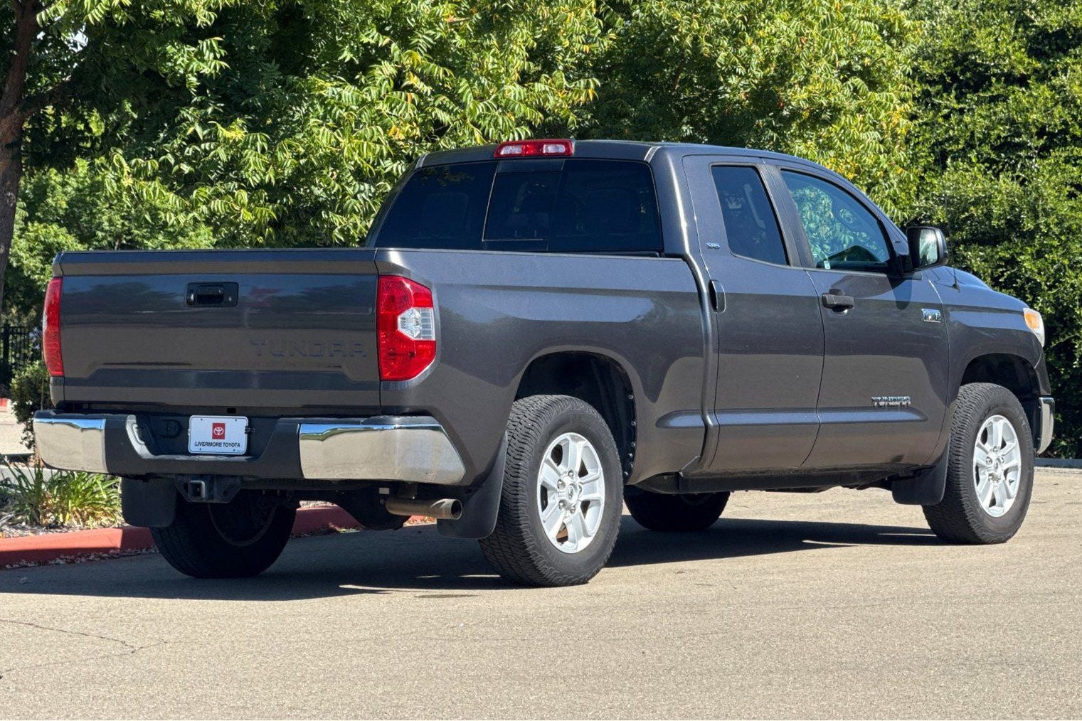 2015 Toyota Tundra SR5 5.7L V8