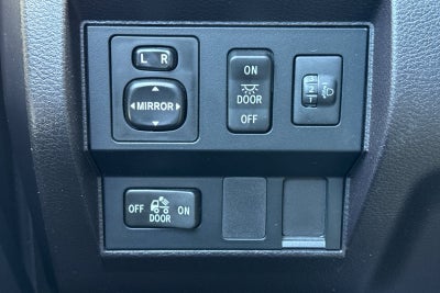 2015 Toyota Tundra SR5 5.7L V8