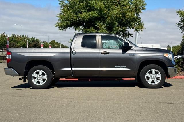 2015 Toyota Tundra SR5 5.7L V8