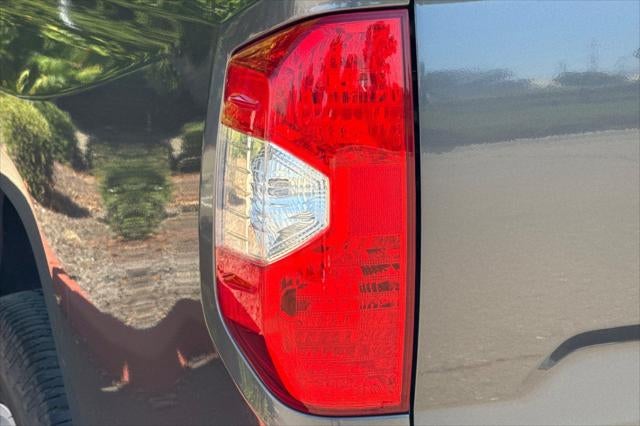 2015 Toyota Tundra SR5 5.7L V8
