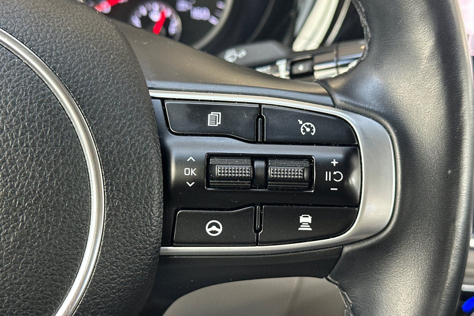 2022 Kia K5 EX