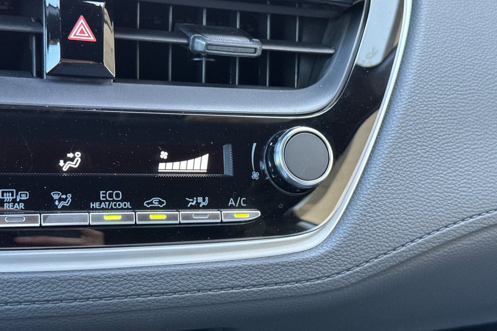 2026 Toyota Corolla Cross Hybrid SE