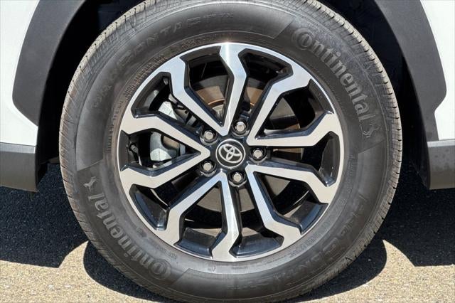 2026 Toyota Corolla Cross Hybrid SE