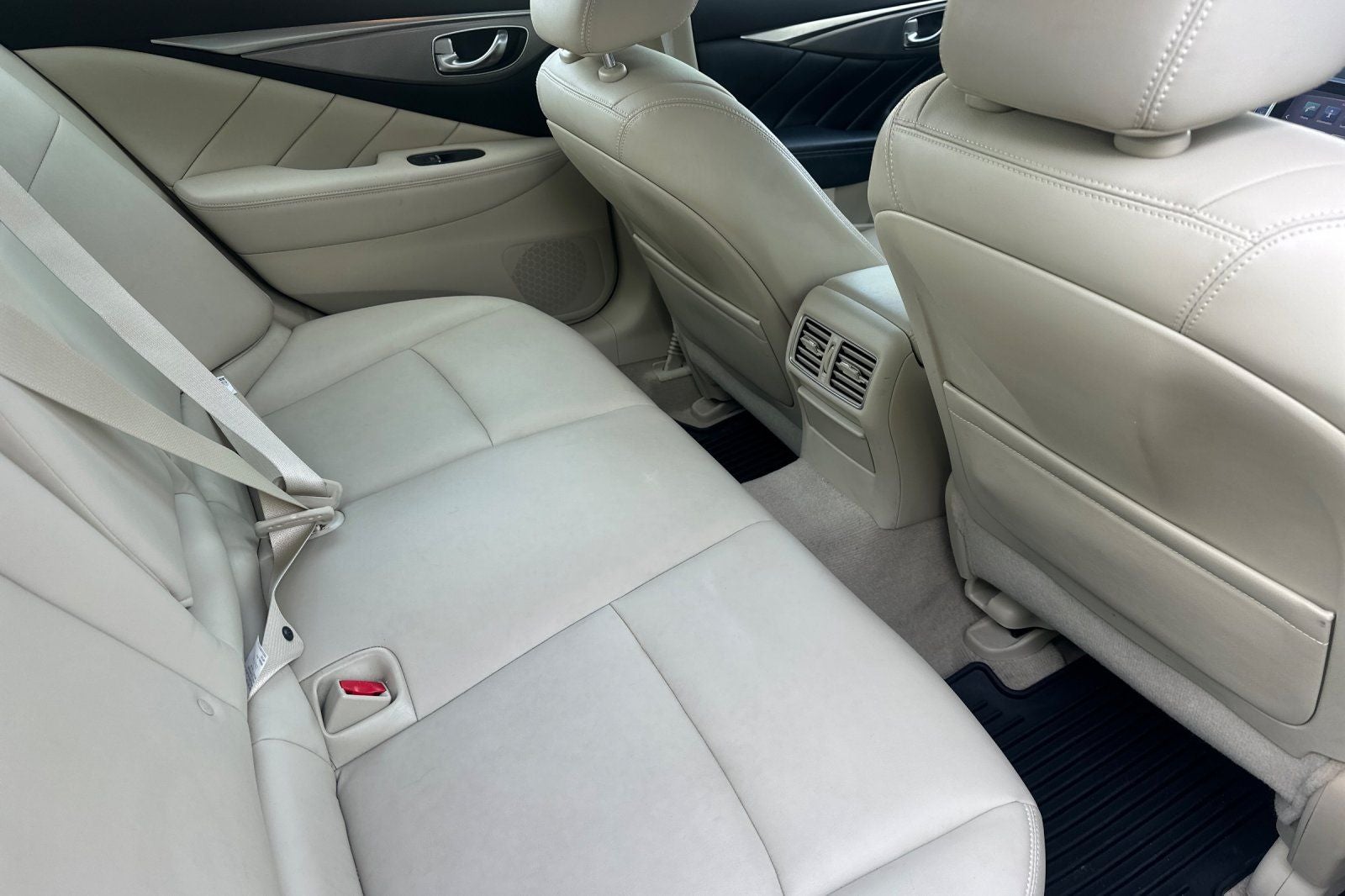 2017 INFINITI Q50 2.0t Premium