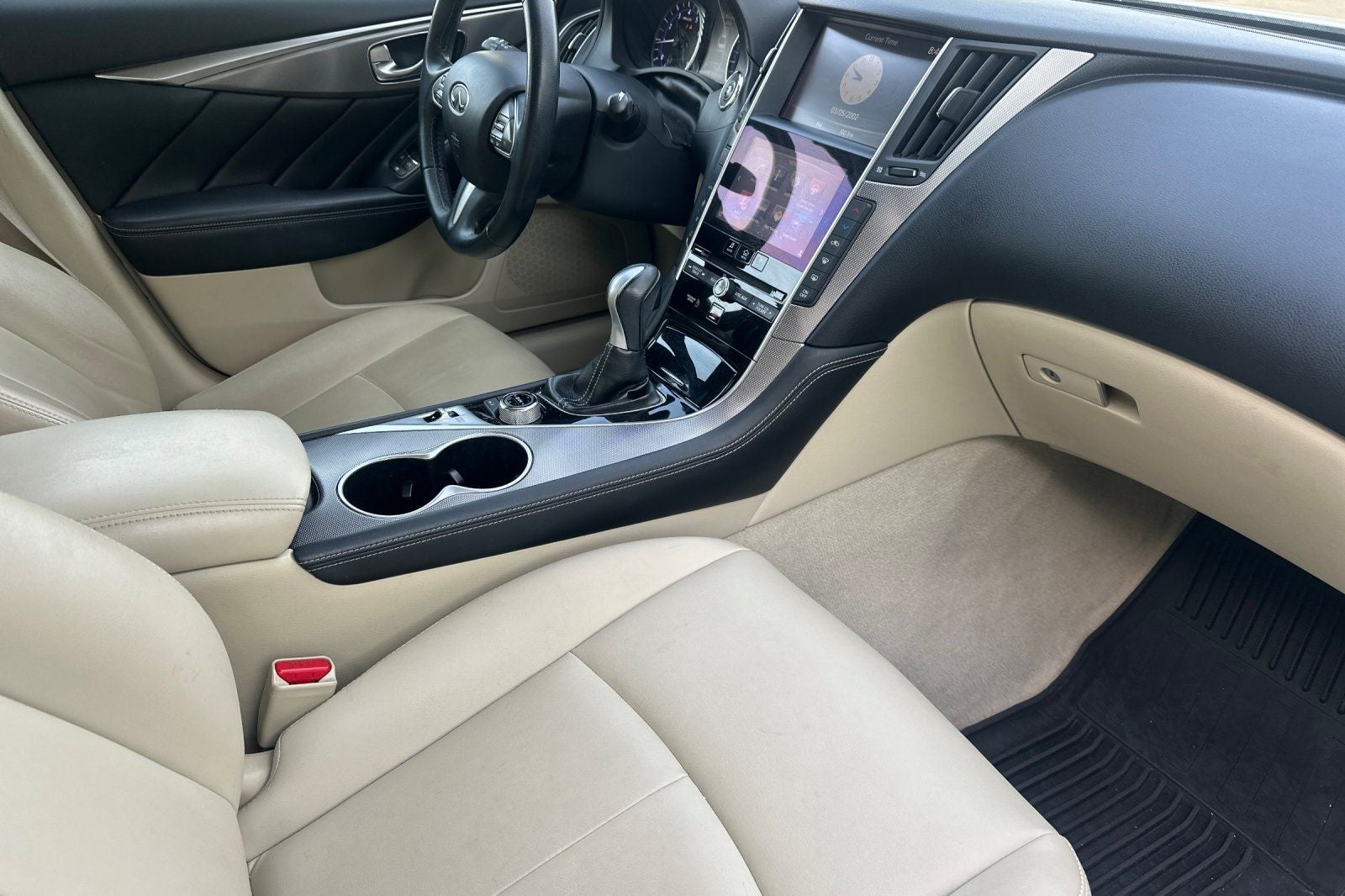 2017 INFINITI Q50 2.0t Premium