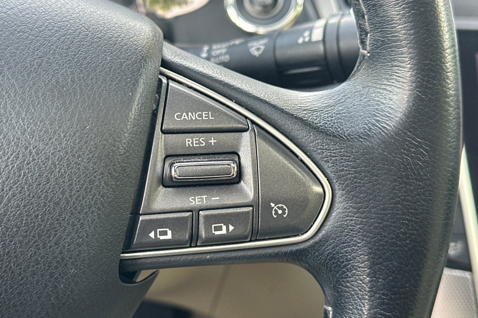 2017 INFINITI Q50 2.0t Premium