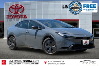 2025 Toyota Prius LE