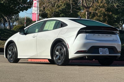 2026 Toyota Prius Plug-In Hybrid SE